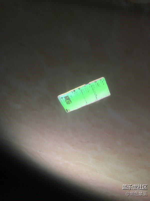 对着瓷砖，发现S10另类美~~