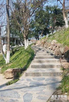 河边小径