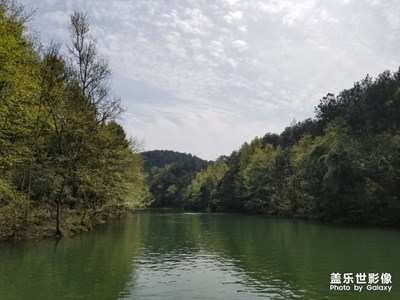 青龙山天池