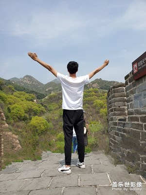 朝你心头开一*。