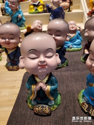 周末逛商场
