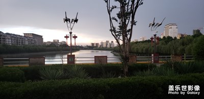 雨后桥畔