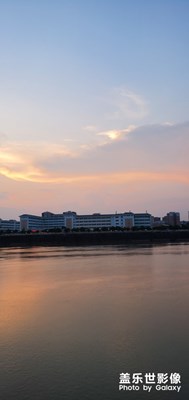 梅江河畔