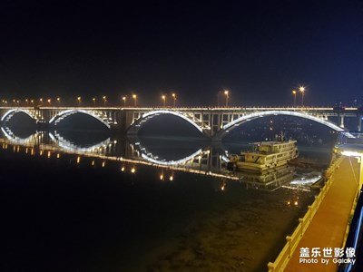 【身边的景色】+嘉陵江大桥的夜色