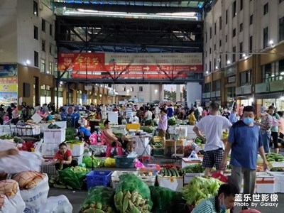 鸿港市场