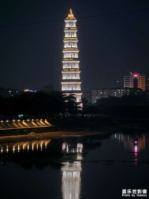 来一组夜拍家乡古塔
