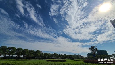 蓝蓝的天空