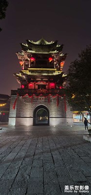 台儿庄的夜