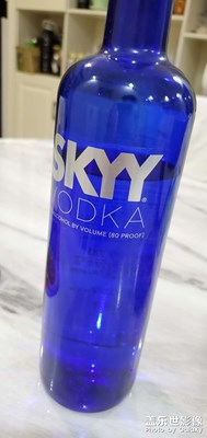 一人饮酒醉