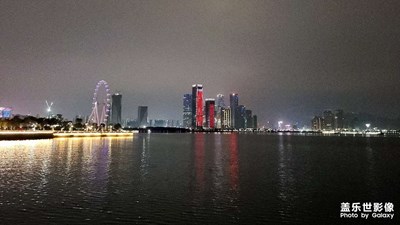 【明亮的夜】+ 海滨公园