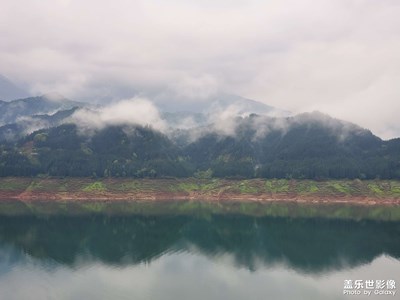 【霸屏朋友圈】+乡村古影