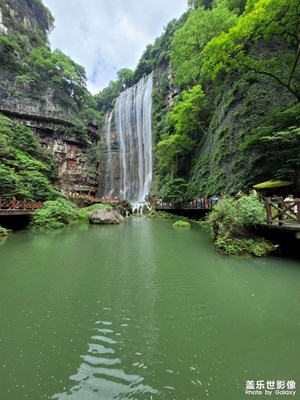 三峡大瀑布