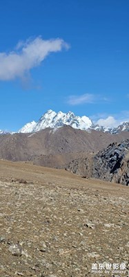 在乌鲁木齐市的天山