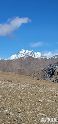 在乌鲁木齐市的天山