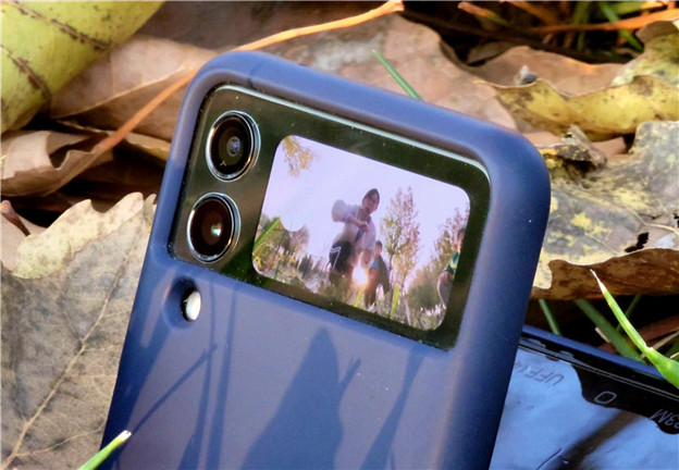 Galaxy Z Flip3 5G 拍照还能这么玩