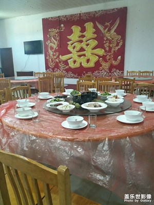 莫笑农家腊酒浑。