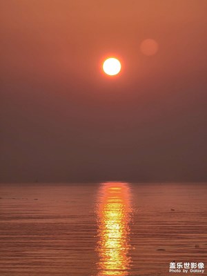 海边日出