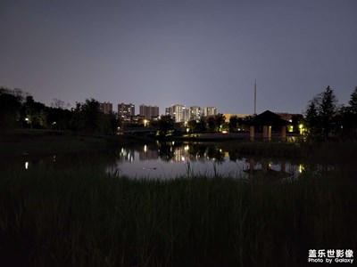 小区夜色美