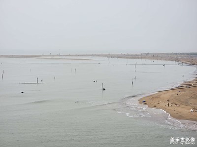 海边日出