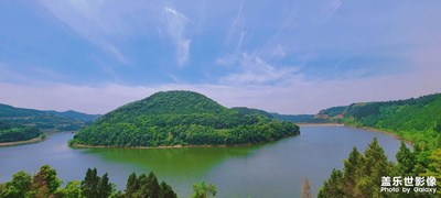 西南界洞峡群风景区