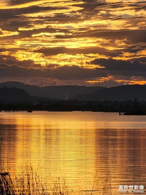 刹那夕阳