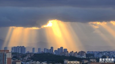 夕阳晚霞火烧云