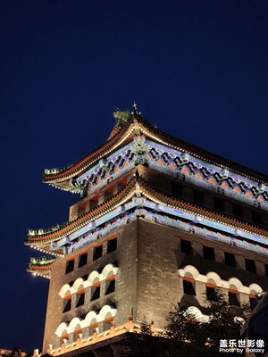 夜幕降临的前门