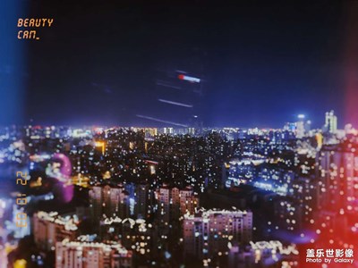 窗内的人 窗外的景