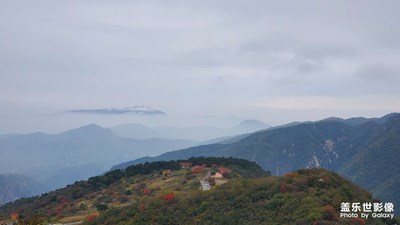 嵩顶远眺五指岭