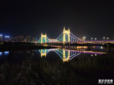 【秋意正浓】+ 城市的夜