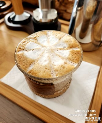 当意式Coffe遇上Galaxy Z Fold4