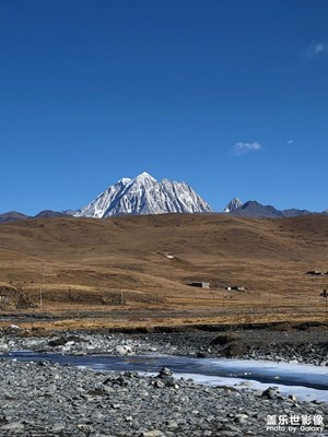 冬季的雪山