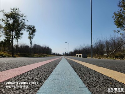 【网红打卡地】+ 高铁公园