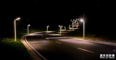 夜间道路