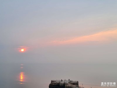 原图中的大海
