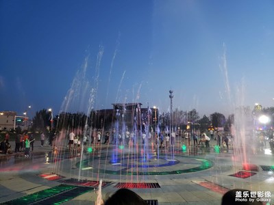 【不期而遇的美好】+广场喷泉