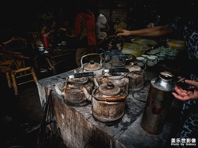 【镜头里的夏天】成都人的夏天，都在茶馆里