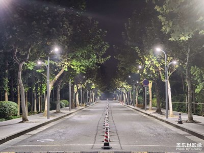 校园夜景