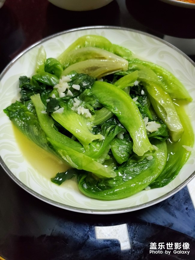 大师级水准的清炒生菜和麻婆豆腐 大师级水准的清炒生菜和麻婆豆腐