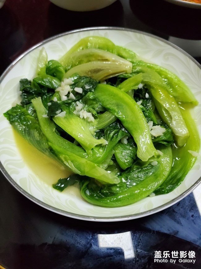 大师级水准的清炒生菜和麻婆豆腐