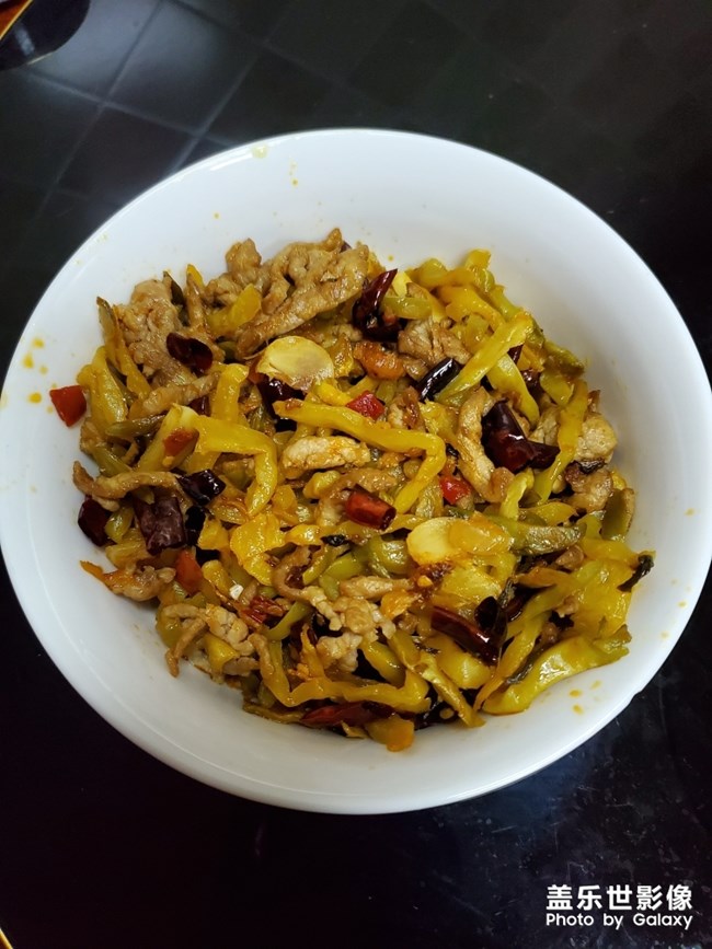 做两道简单的下饭菜 做两道简单的下饭菜