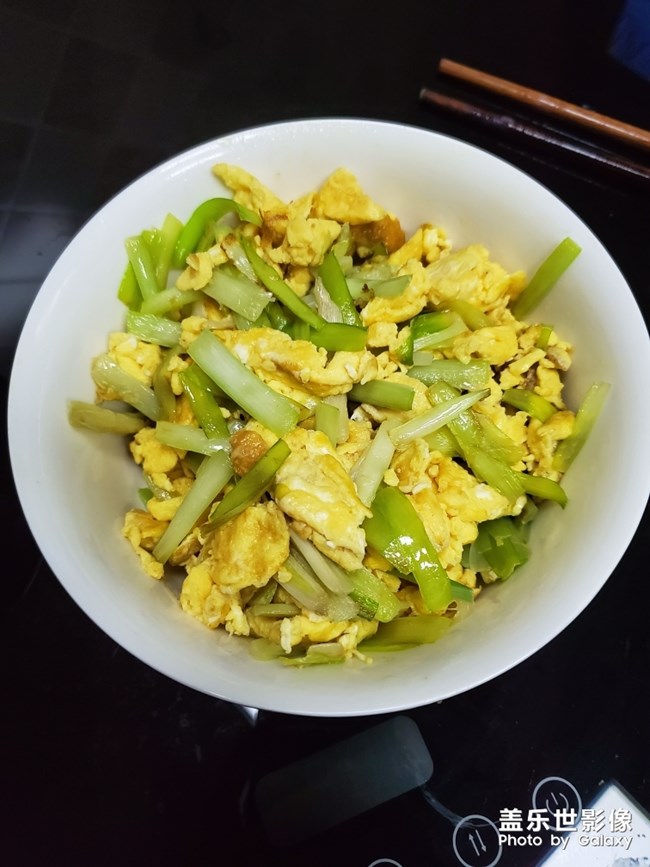 做两道简单的下饭菜 做两道简单的下饭菜