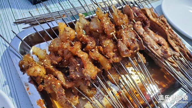 美食拍着