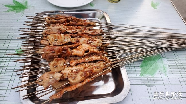美食拍着
