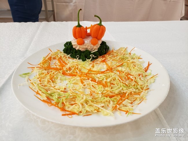 上次发了个果盘大家很喜欢