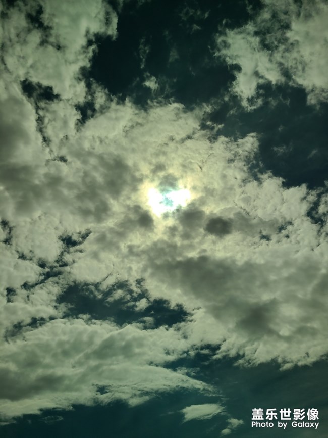 手持s20+换了个地方重拍了日偏食