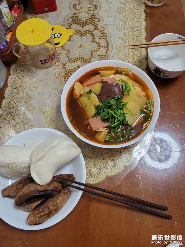 做了毛血旺和干锅鸭头。