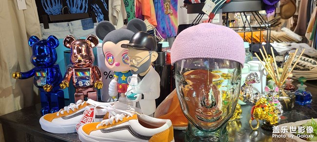 服装店的摆设