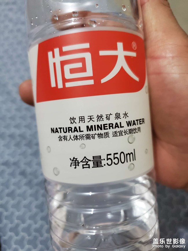 右上角扬声器破音