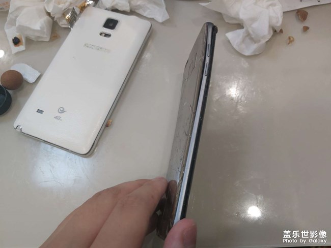 重摔加进水的s7 edge